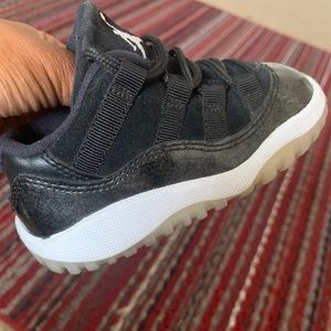 Toddler Retro Jordan’s.Will added fee for shipping